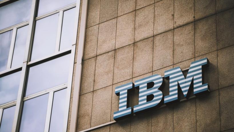 人工智能需求推动 IBM 盈利